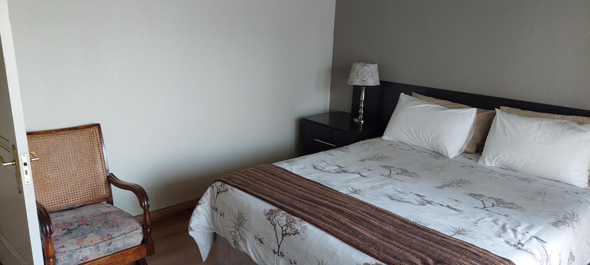 12 On Vaal Drive Guesthouse Фандербейлпарк Экстерьер фото